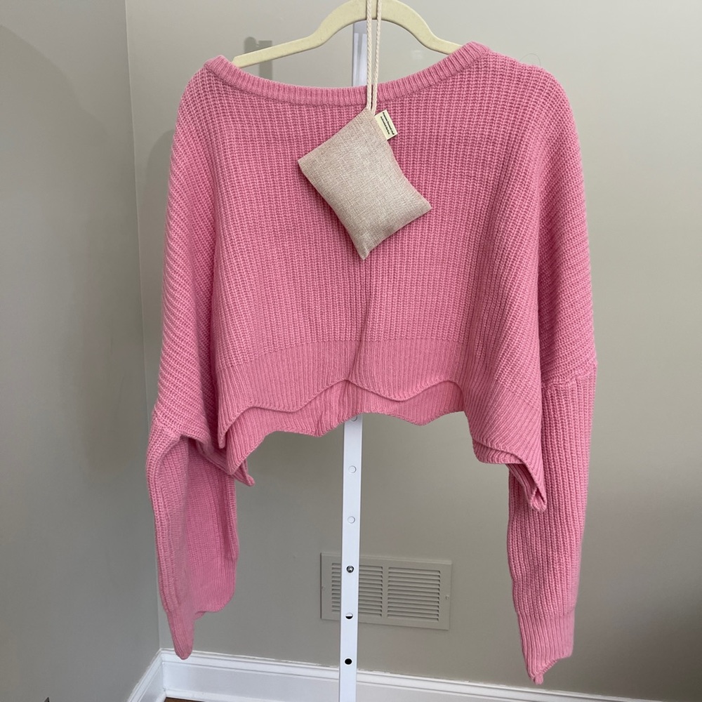 StyleNanda women cropped sweater